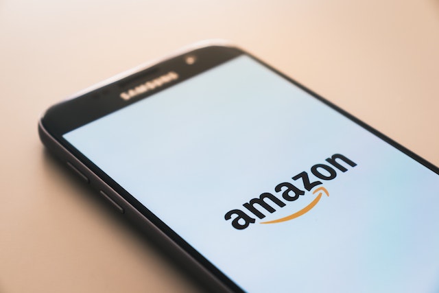 Amazon wants to introduce payment with just a handprint