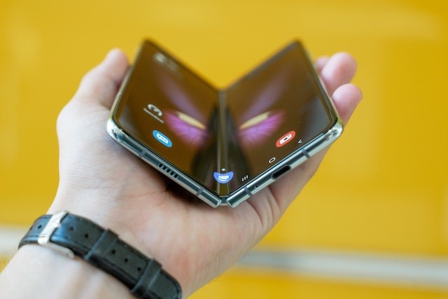Samsung Galaxy Z Fold 2 will be released in 2 weeks. What can we expect from him?