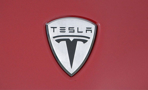 Tesla recalls 130,000 vehicles to fix touchscreen issues