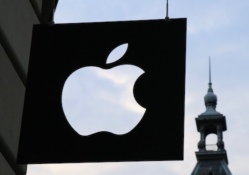 Due to coronavirus, Apple will split iPhone production among multiple vendors