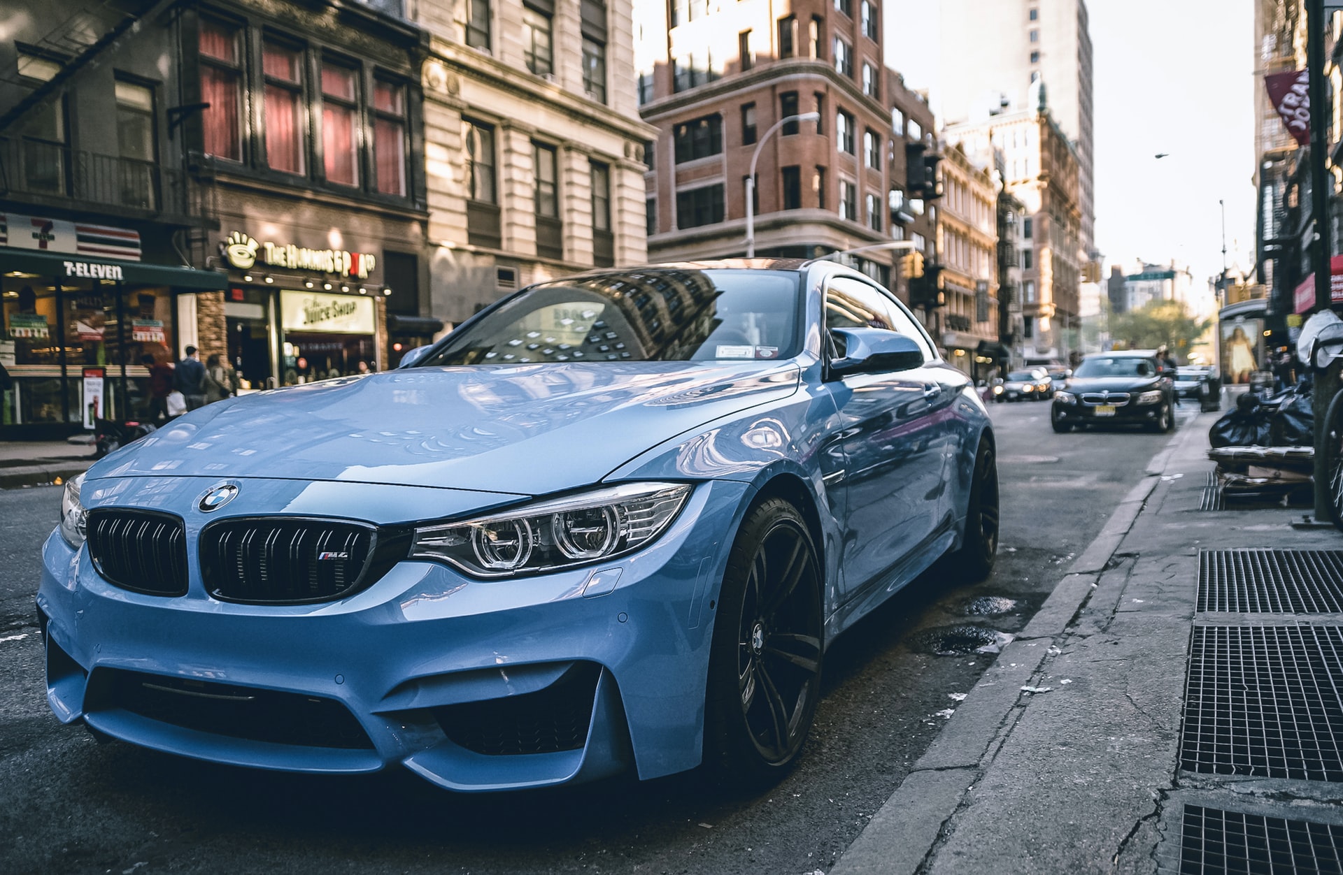 BMW မှ i7 လို့အမည်ပေးထားတဲ့ luxury sedan လျှပ်စစ်ကားအသစ်ကို ထုတ်လုပ်သွားမည်ဖြစ်ကြောင်း ကြေငြာ