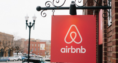 Airbnb allows staffs to work freely between work-from-home and office